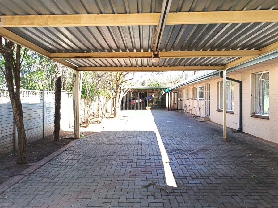 17 Bedroom Property for Sale in Universitas Free State